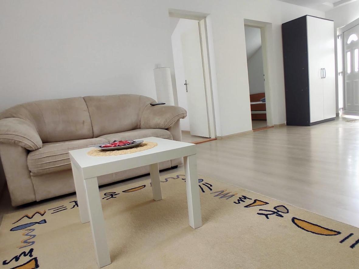 A1 - Airport Belgrade Apartment ภายนอก รูปภาพ