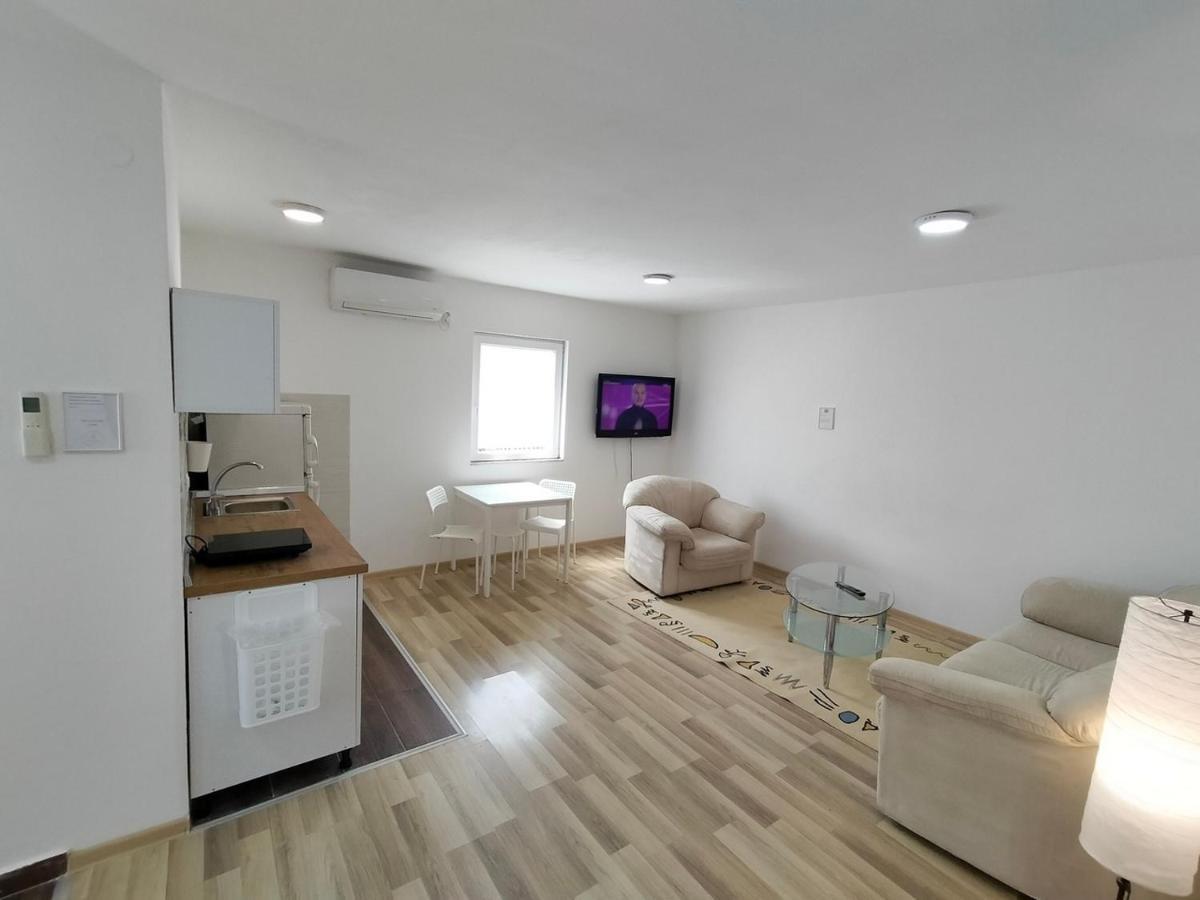 A1 - Airport Belgrade Apartment ภายนอก รูปภาพ